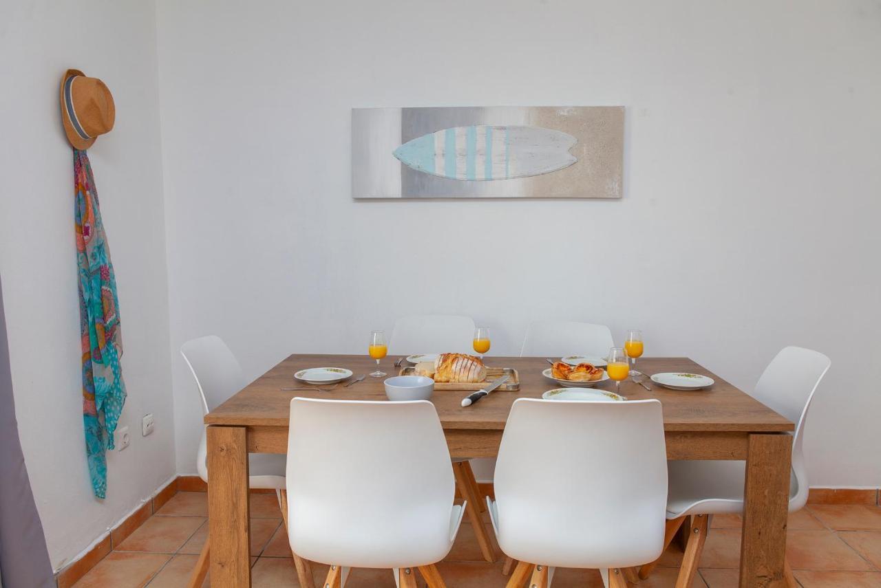 B18 - Village Street Apartment Lagos Bagian luar foto